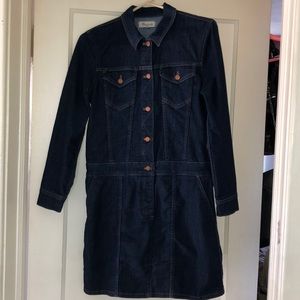 Madewell Jean dress adorable dress up or down